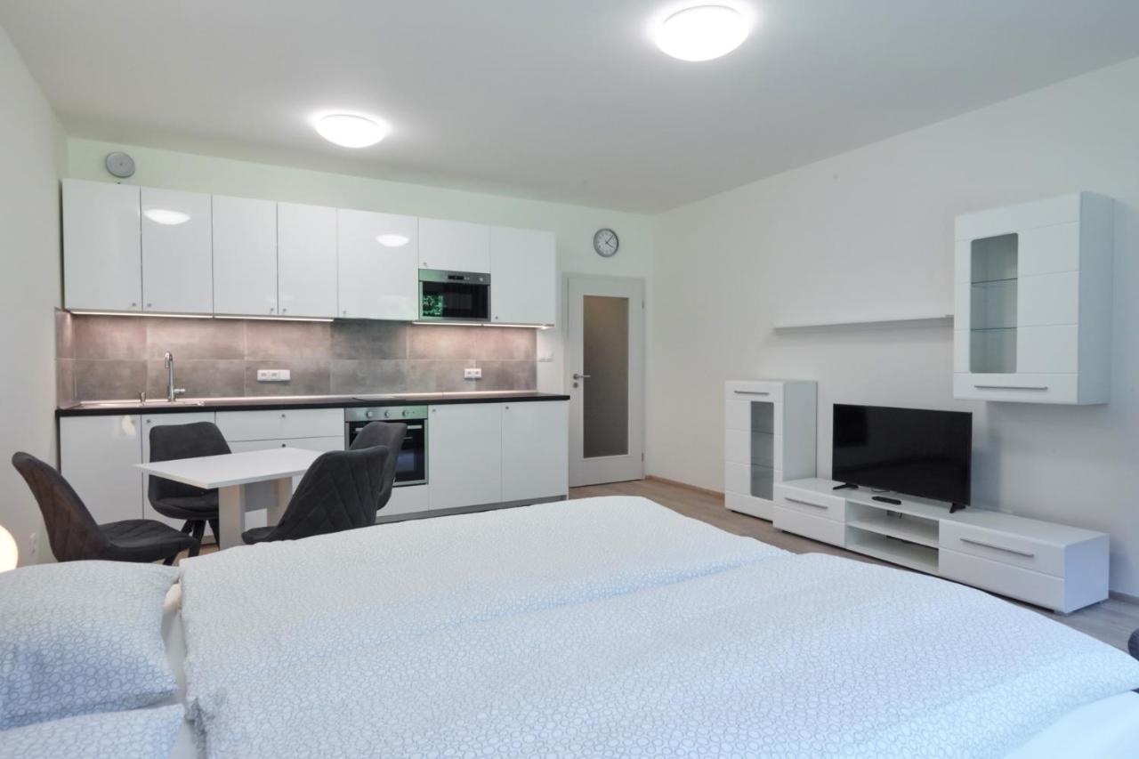 Residence Port Karolina Прага Екстер'єр фото