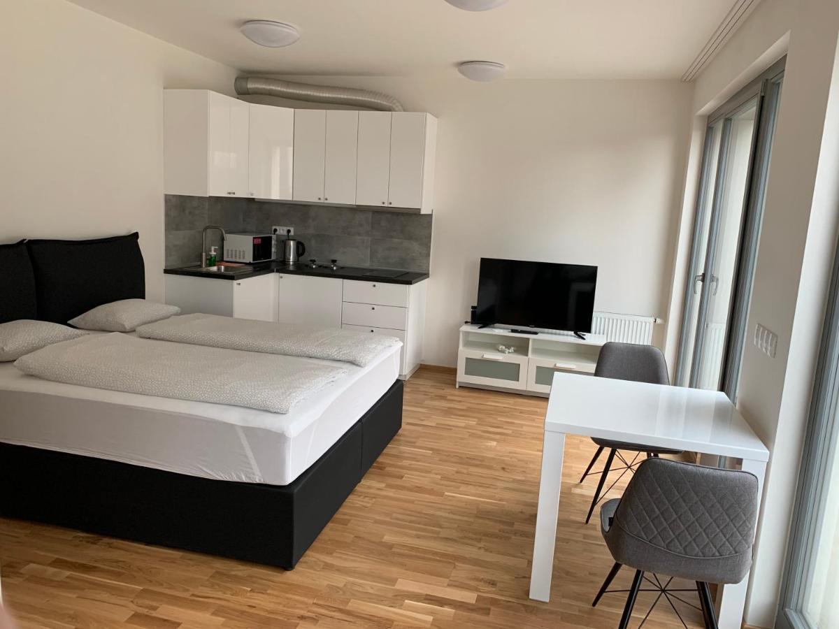 Residence Port Karolina Прага Екстер'єр фото